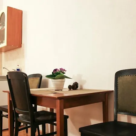 By The Sea - 15200 Appartement