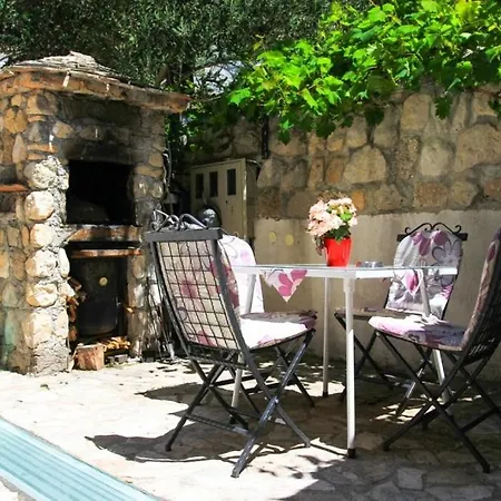 By The Sea - 15200 Apartment *
