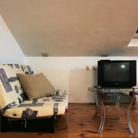 By The Sea - 15200 Apartment Makarska