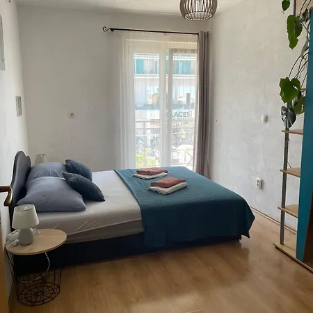 By The Sea - 15200 Apartment Makarska