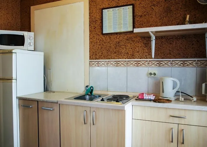 Apartment By The Sea - 15200 Makarska