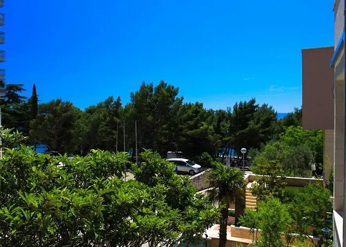 By The Sea - 15200 *